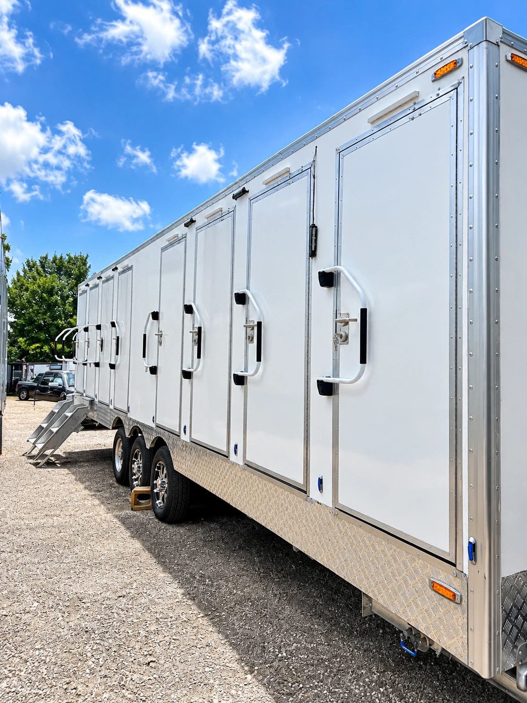 30ft Luxury Shower-Restroom Combo (8 Stalls) rental unit